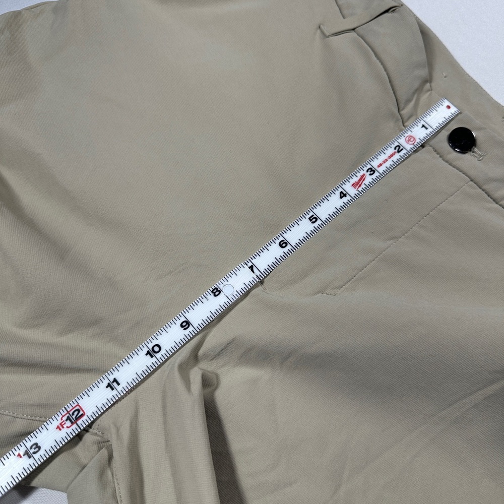 lululemon athletica Men's Beige Cargo Pants - Picture 9 of 10